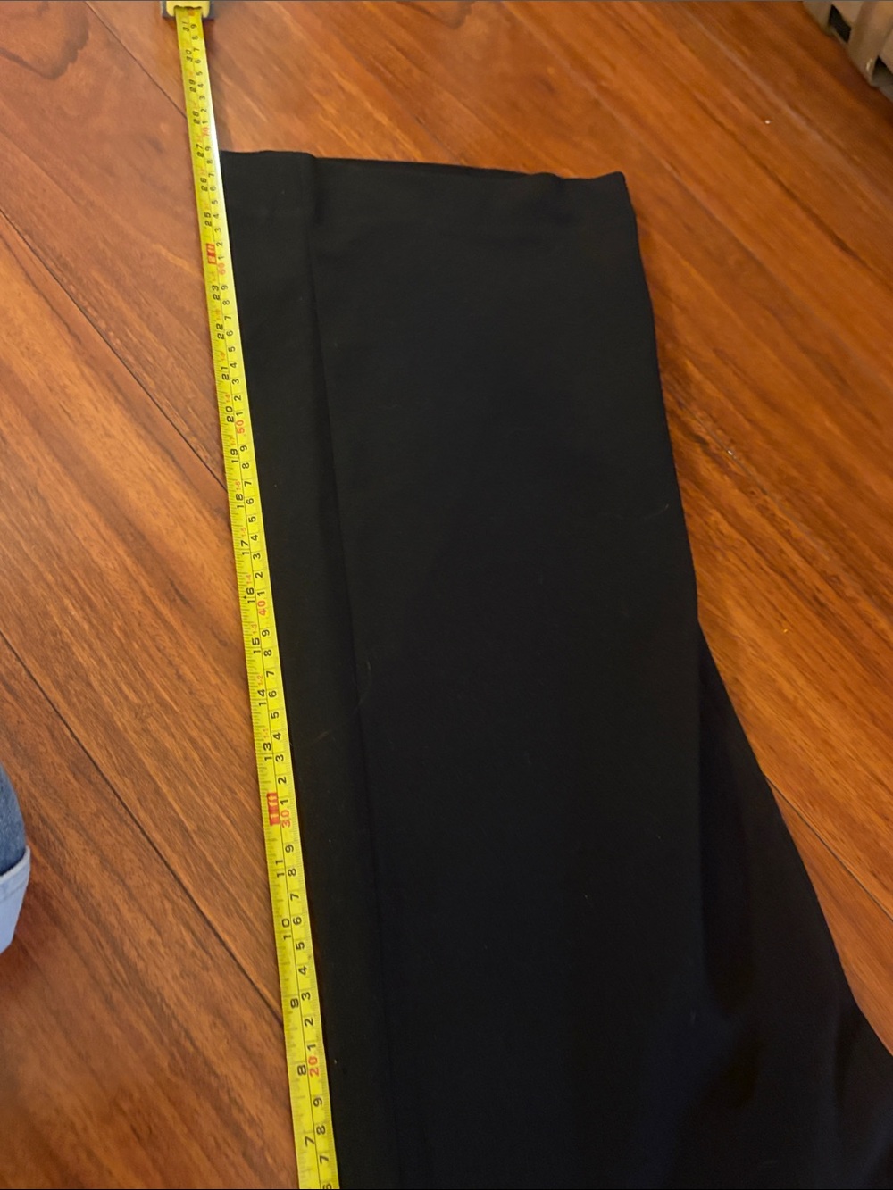 White House Black Market Black Pull-On Pants - Picture 8 of 9